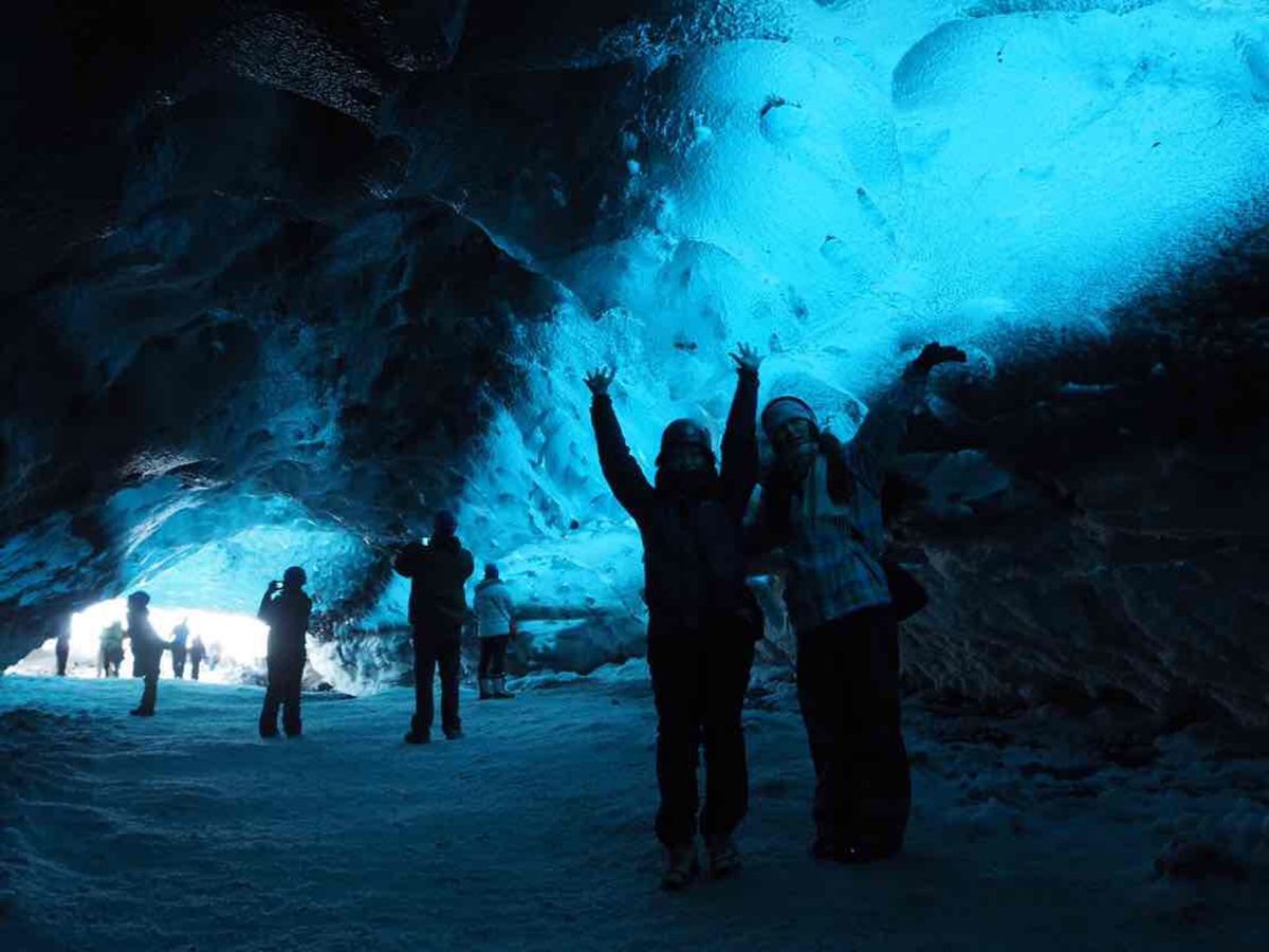 アイスランド のオーロラとアイスブルーケイブ♡