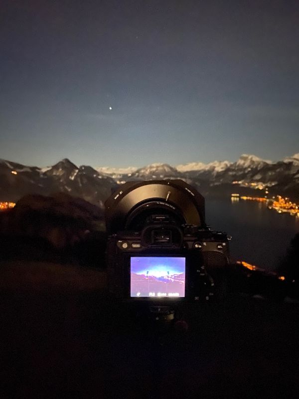 スイス・エネットビュルゲン「スイス エネットビュルゲン」の写真：ラストタイムラプス。寒い。
月は満月。