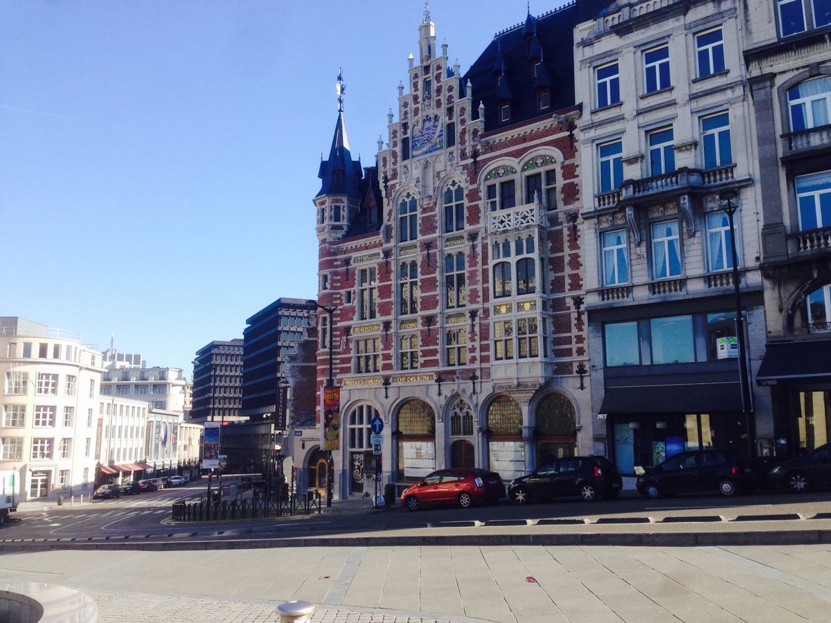 王宮
外も中も立派