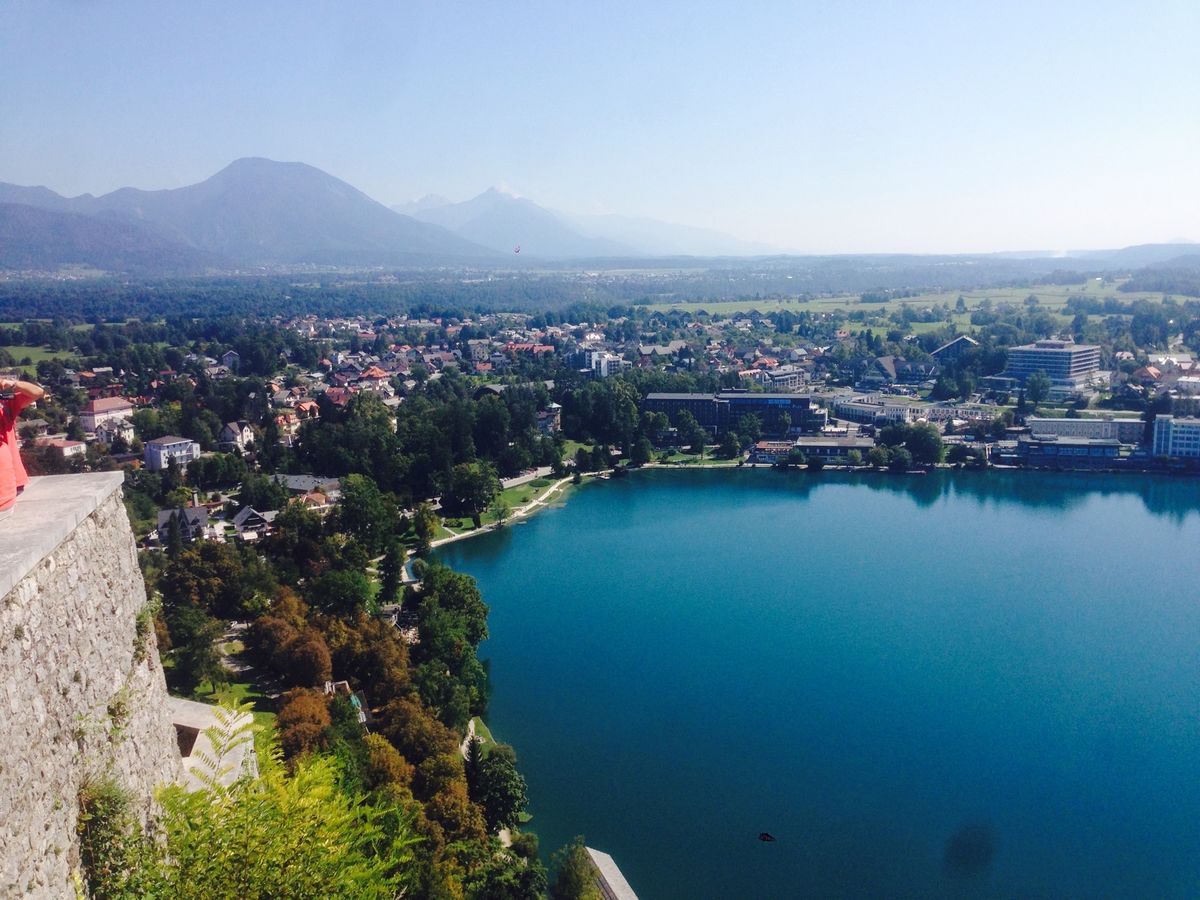 またまたブレッドへ
今回はブレッド城に登って、上から教会を見ました。
そし...