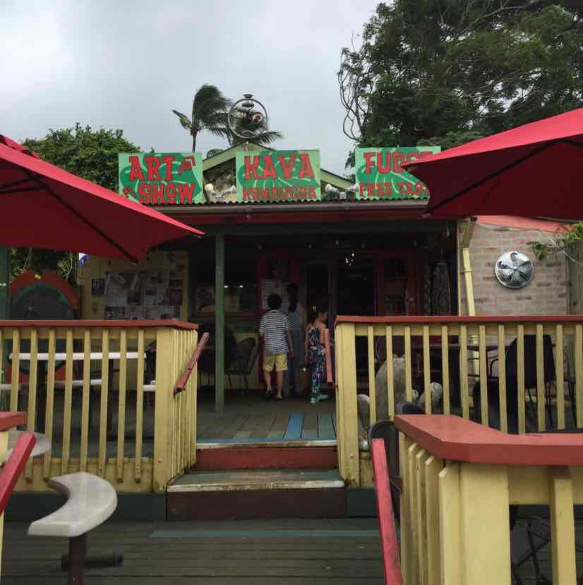 オールドタウンコハラにはまた寄りたくなるお店が幾つか有るんです✨  その一...