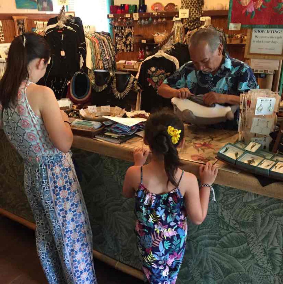 オールドタウンコハラにはまた寄りたくなるお店が幾つか有るんです✨  その一...