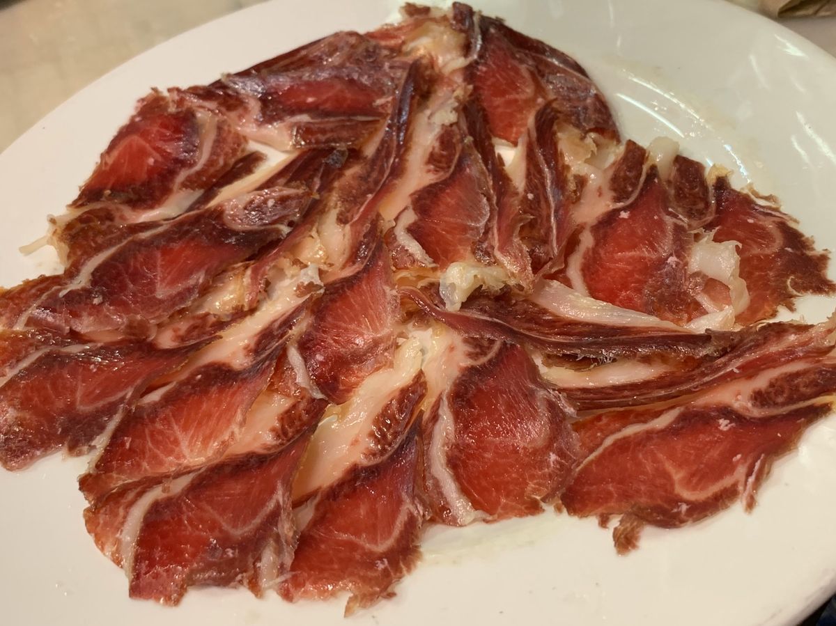 有名なel xampanyet🍾
開店前に並んでなんとか入店できた👏