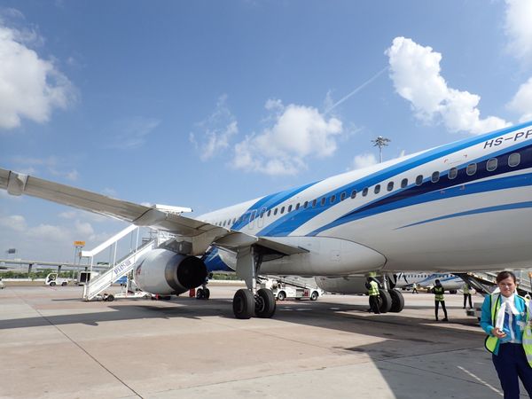 タイ・バンコク「2015 koh Lanta」の写真：この時は、伊丹空港から成田経由でバンコク...