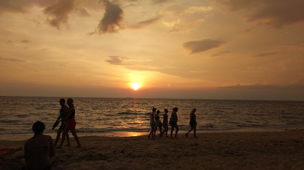 タイ・クラビ「2016 Koh Lanta  Krabi」の写真：やっぱりサンセット
BeeBeeバンガロー