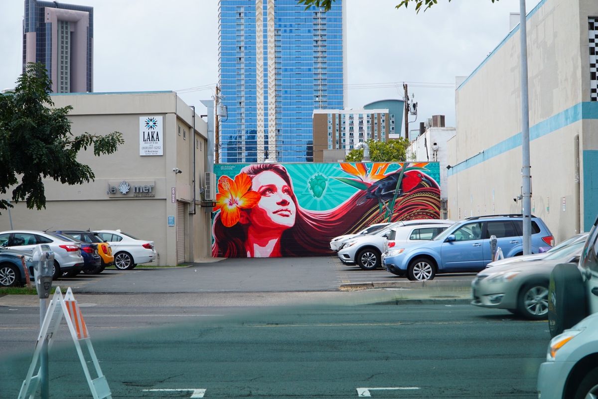 カカアコ　ウォールアート
レンタカーで行くのがおすすめ。