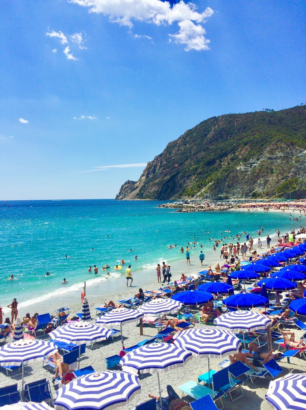 絶景のチンクエテッレ♡
お天気に映えるカラフルな景色。
来てよかった。