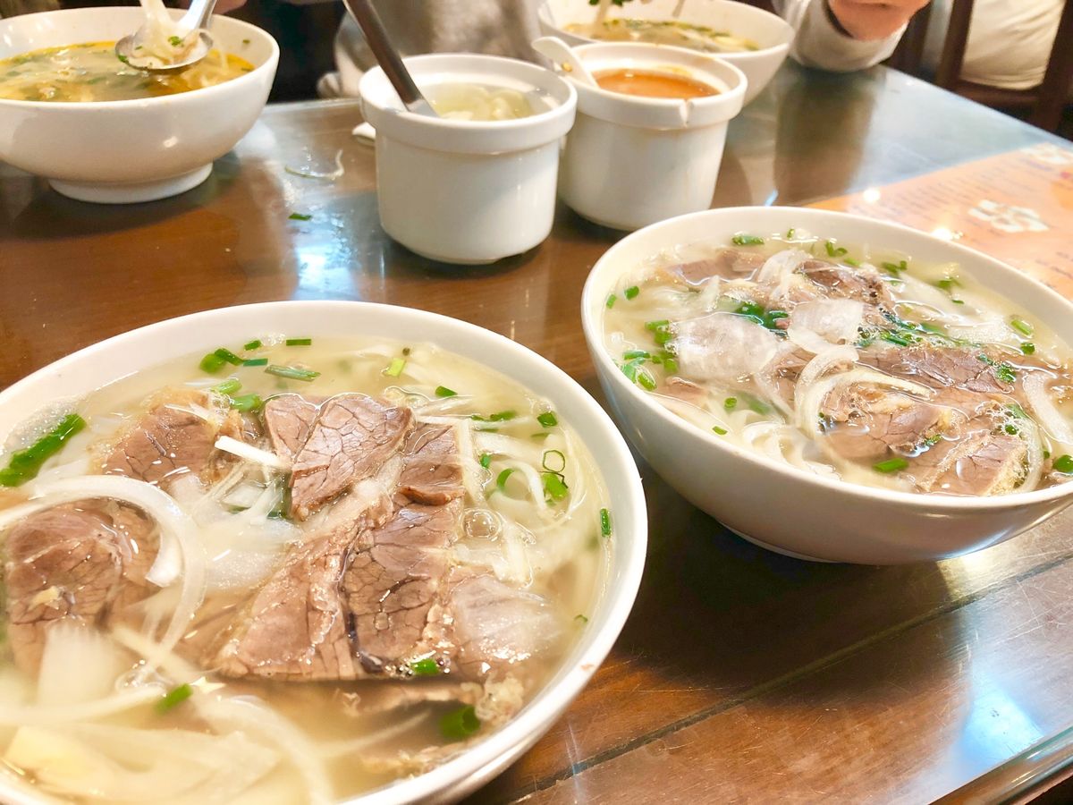 世界遺産ハロン湾。幻想的で美しい。
本場のフォーは絶品でした♡