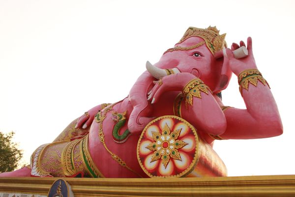 タイ・バンコク「バンコク」の写真：タビナカのフォトジェニックツアーでワット...