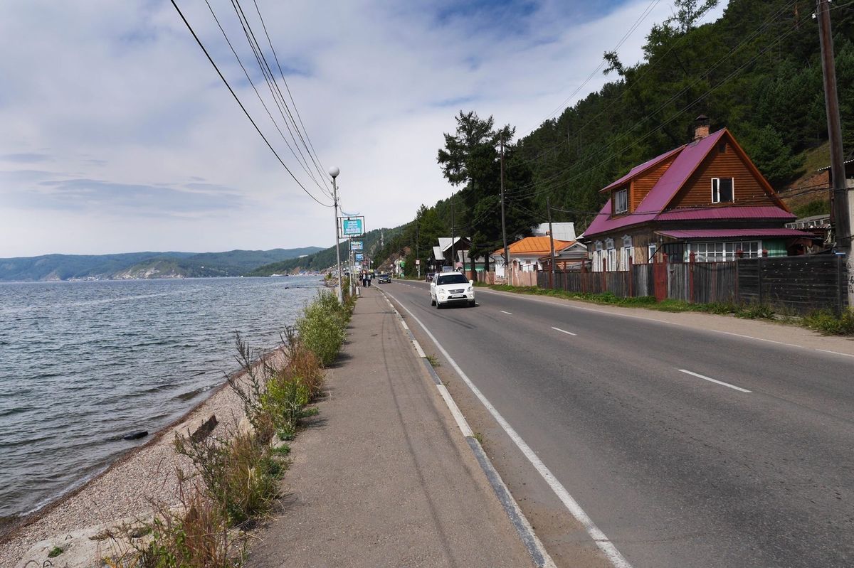 リストビヤンカの町は バイカル湖畔の小さな町。
バイカルアザラシのショーや...
