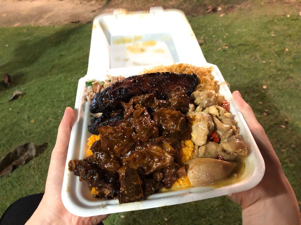 チャモロ料理と屋台飯