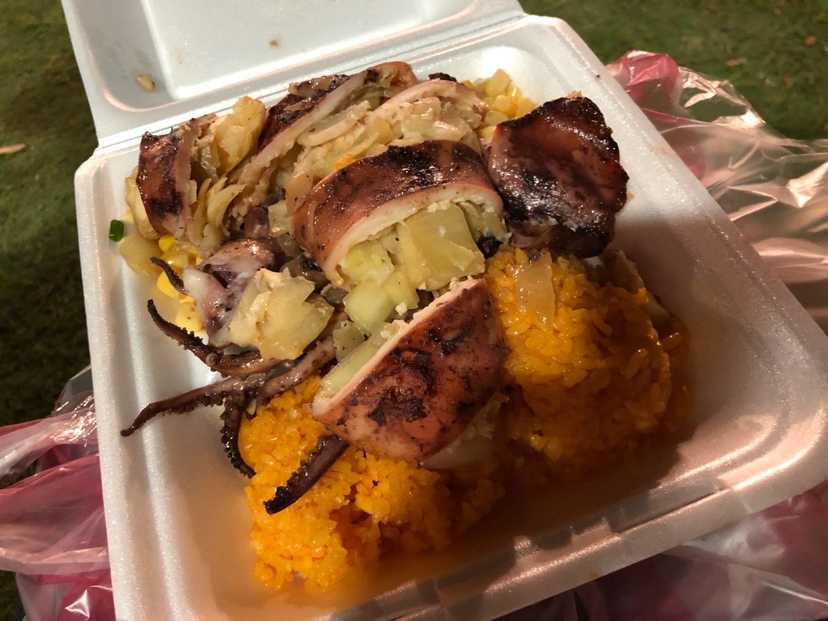 チャモロ料理と屋台飯