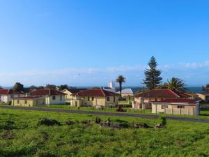 ロベン島の民家の様子🏠
島民の数が減っているのか、使われなくなってボロボロ...