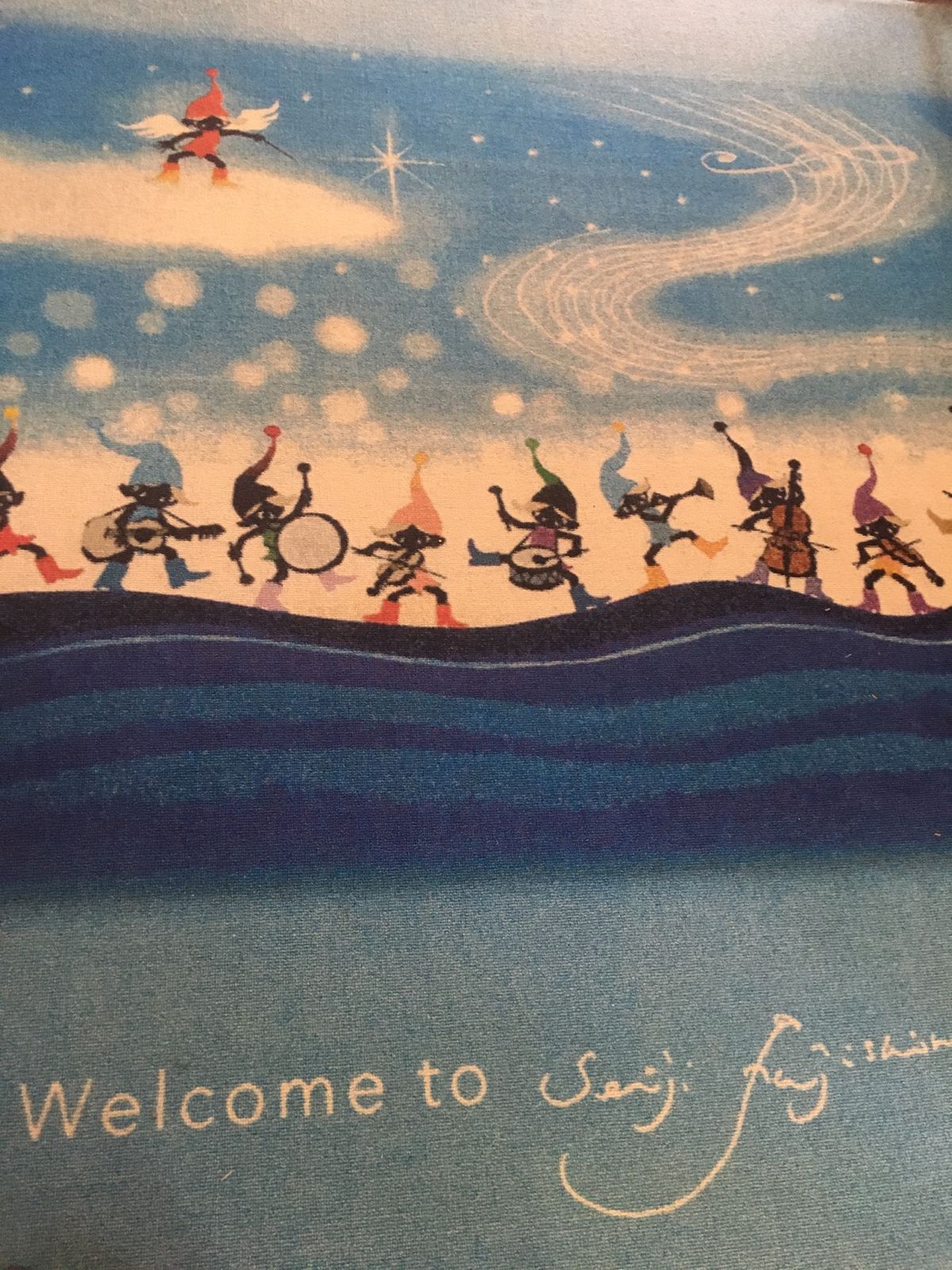 藤城清治美術館。ものすごく素敵な作品に出会えます。
最終展示室の、水と合...