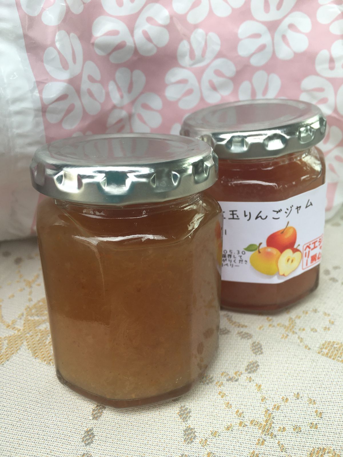 手作りジャム工房ベリー。　　
ほとんど全種類を試食させてもらえます。

こ...