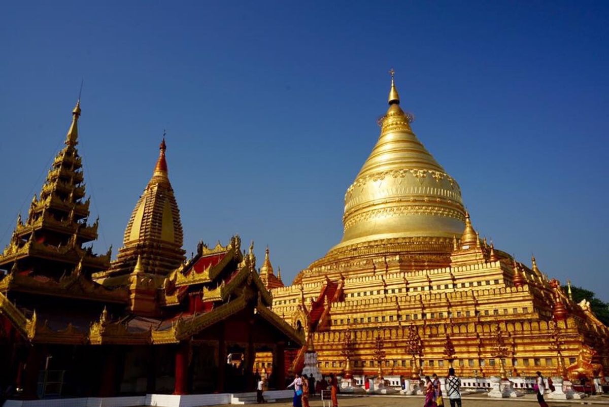 ミャンマー２日目。
バガン１日目。
チャーターをしてバガン市内観光。