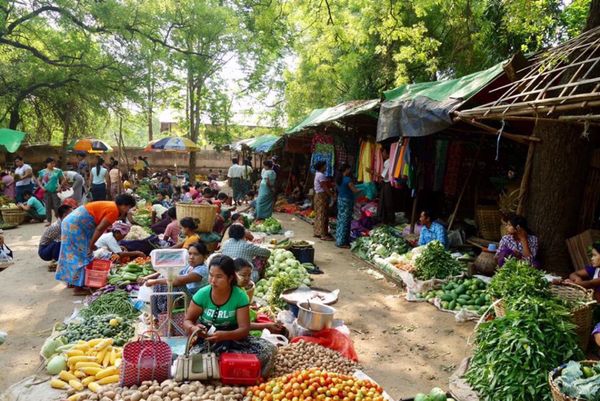 ミャンマー・Bagan「2017/4 Myanmar」の写真：ミャンマー３日目。
バガン２日目。
電動...
