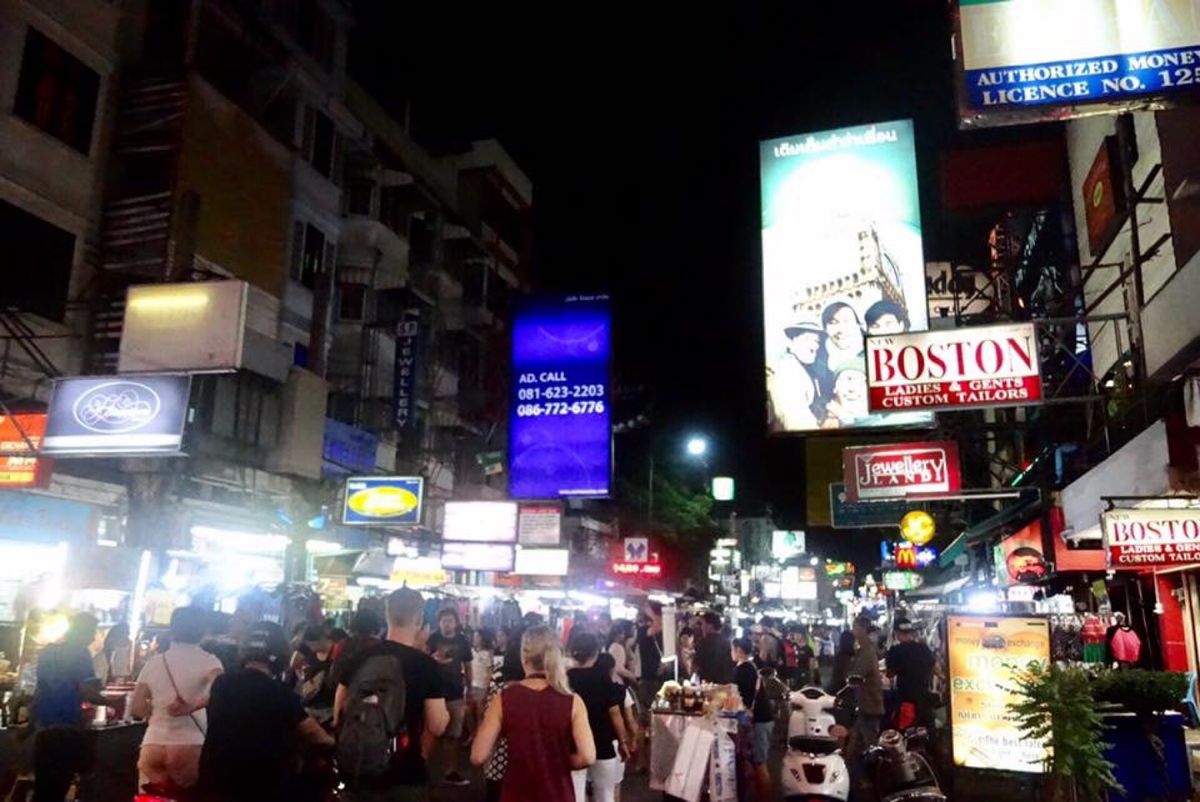 バンコク１日目。
ミャンマーからの移動で夜到着。
久しぶりのカオサン散策。