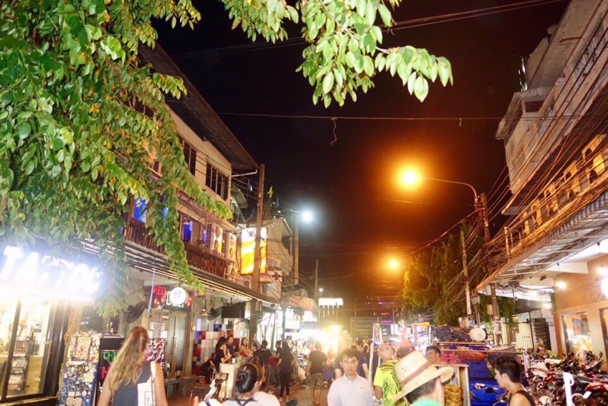 バンコク１日目。
ミャンマーからの移動で夜到着。
久しぶりのカオサン散策。