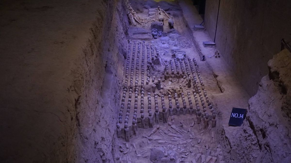 西安３日目。
チャーターで郊外観光してから空港に。