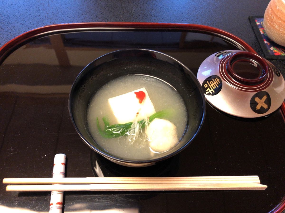 祇園の山玄茶で懐石料理を楽しみました。
リーズナブルで大変美味しゅうござい...