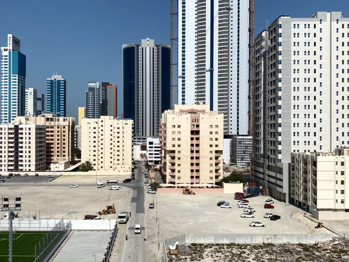 バーレーンで泊まったホテルからの眺め
あちこちが建設中だった！
バルコニー...