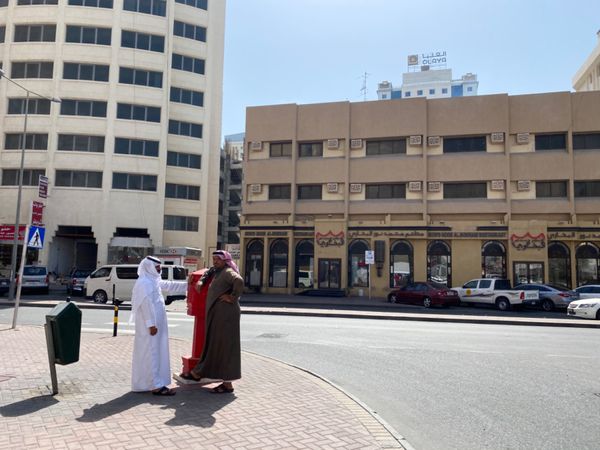 バーレーン・マナマ「1日弾丸バーレーン旅行」の写真：まずはバーレーンの街をお散歩
暑いからか...