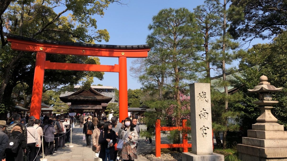 京都の梅の名所の一つ城南宮