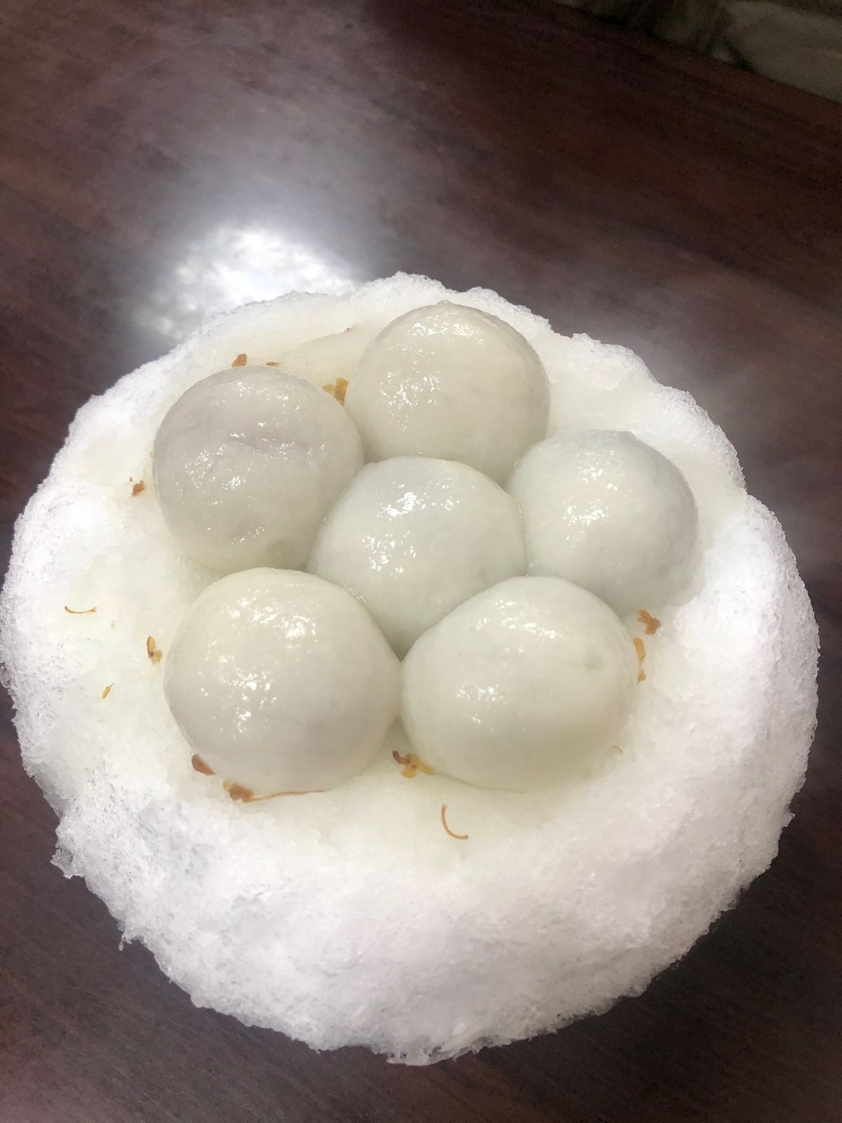 食べてばっかり。こんなにごはんに特化した旅行は初。たまにはこんな旅行もあり！