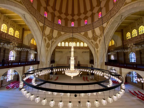 バーレーン・マナマ「1日弾丸バーレーン旅行」の写真：二階からの景色とお祈りの様子
結構思い思...