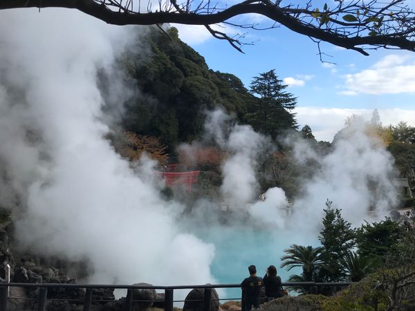 日本・大分県「湯布院・別府温泉♨︎夫婦旅行」の写真：○別府
海地獄、血の池地獄
岡本屋の地獄...