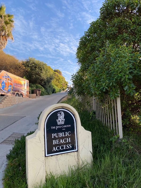 アメリカ(米国)「ロサンゼルス不動産巡り旅」の写真：リッツ・カールトン、ラグナニゲル

日本...