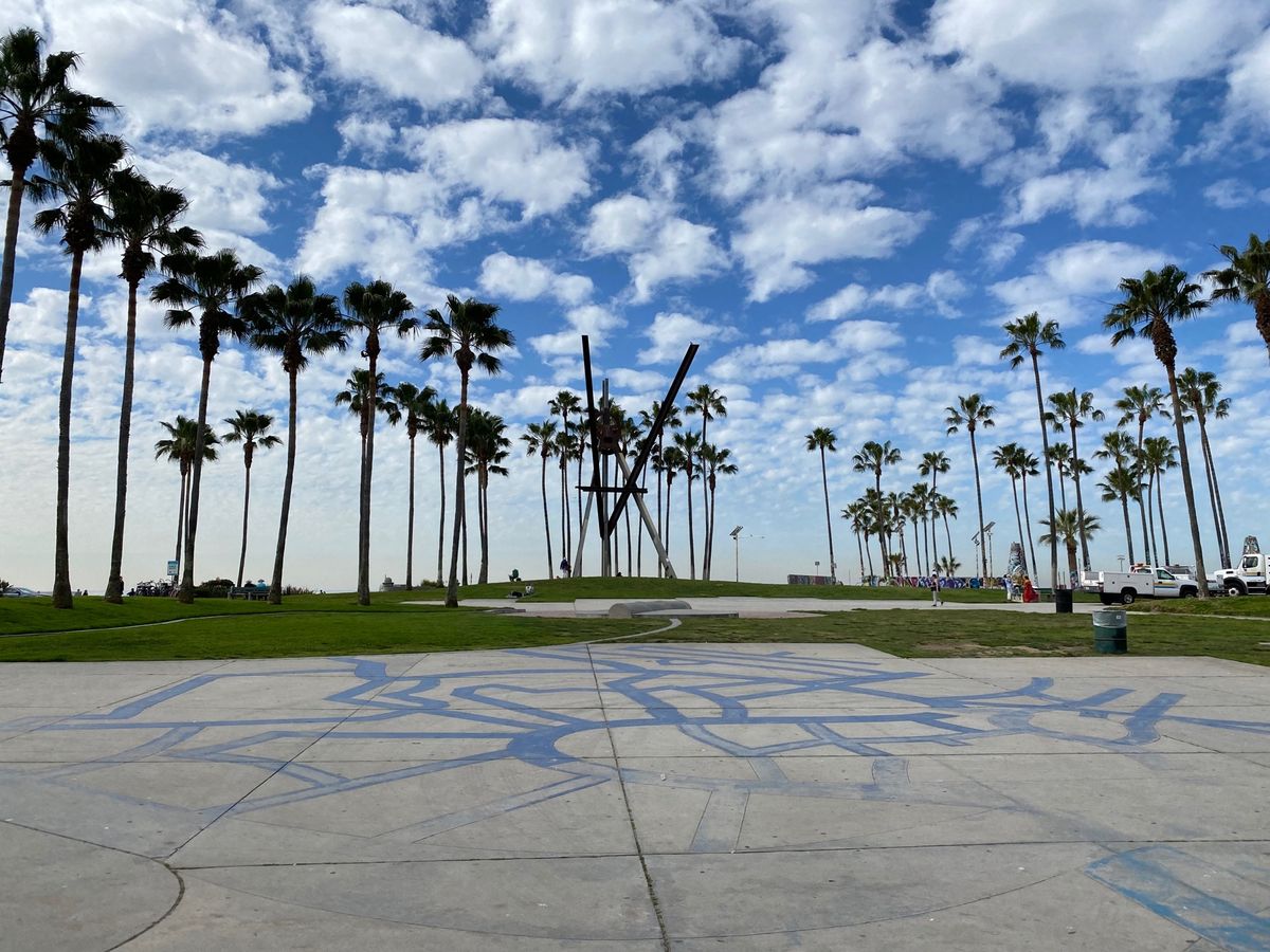 ロスではuberの貸してるチャリや電動キックボードで快適に移動できます。乗...