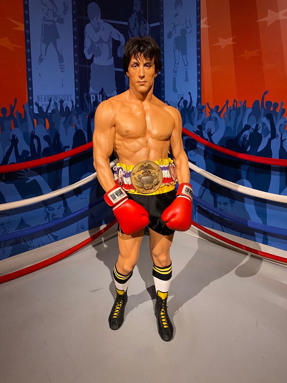 蝋人形館。ハリウッドスターに会ってきました。
みんな顔が小さいかったです🤫