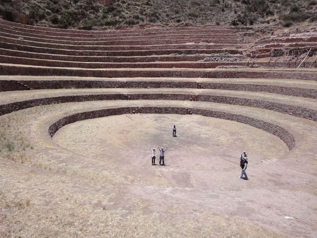 クスコからマチュピチュ行きの列車が出ているオリャンタイタンボまで、陸路での...