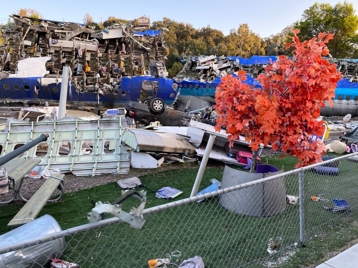 ユニバーサルスタジオハリウッド
USHっていうらしい

実際の撮影スタジオ...