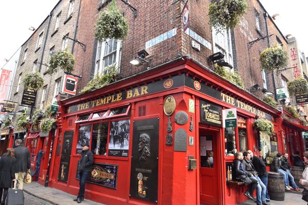 アイルランド・Dublin「2016/5 Ireland」の写真：ダブリンのパブ達。