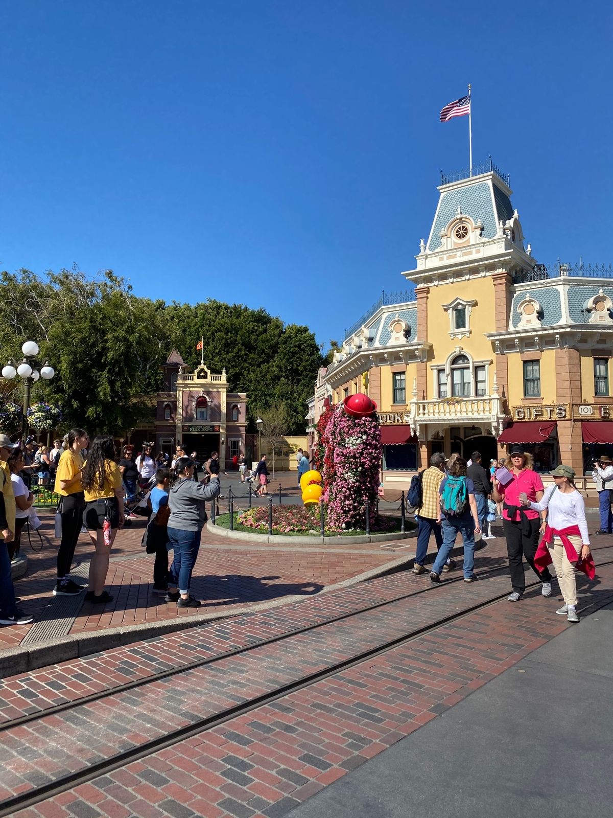 ディズニーランド、カリフォルニアアドベンチャーパーク
ロスのディズニーはま...