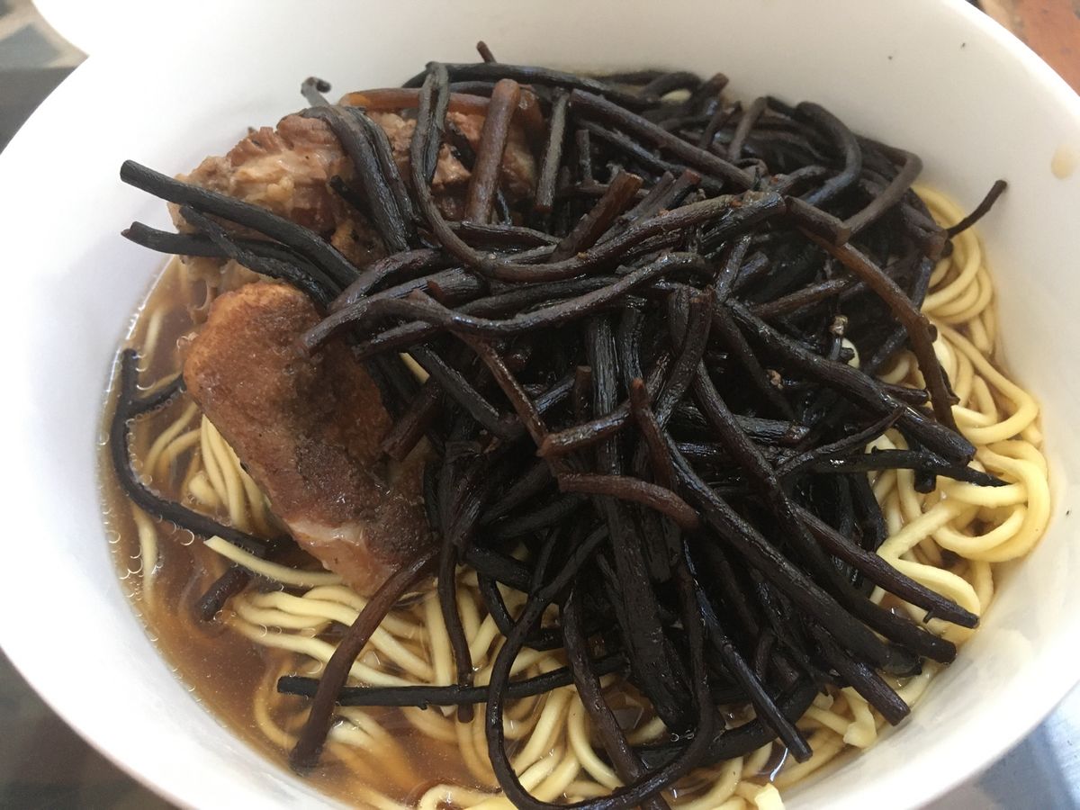 美味しかった角煮とひじきラーメン