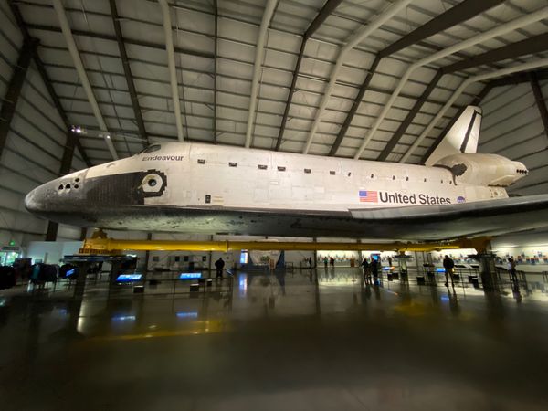 アメリカ(米国)「ロサンゼルス不動産巡り旅」の写真：スペースシャトルエンデバーの実機展示のあ...